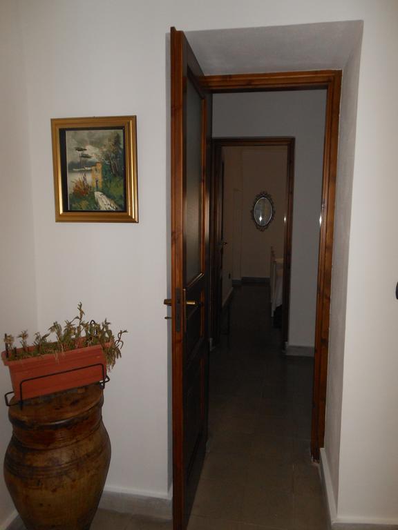 Mareluna Syracuse Room photo